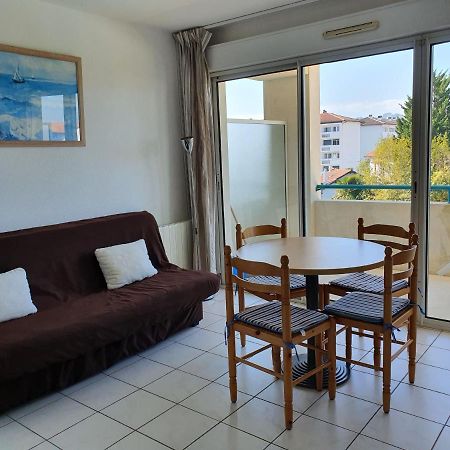 Appartement Golf Et Nivelle Avec Piscine Et Parking Ciboure Exterior foto