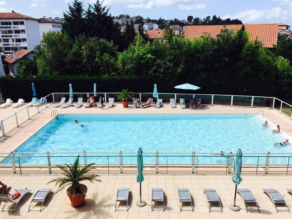 Appartement Golf Et Nivelle Avec Piscine Et Parking Ciboure Exterior foto